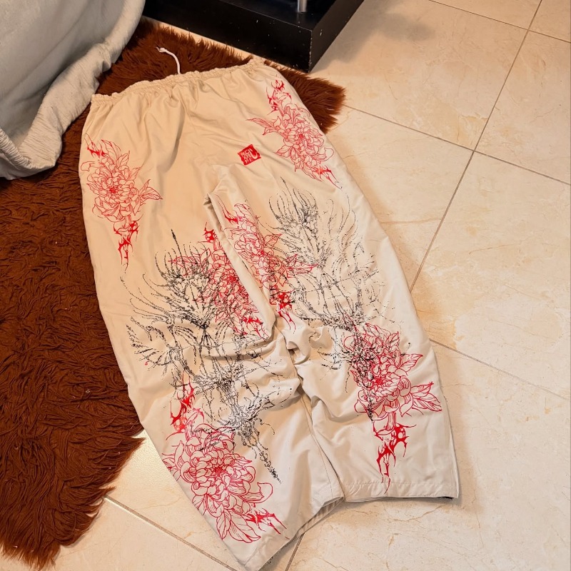 Harajuku Red Spider Lily Print - огляд і ціна Street Fashion In Japanese